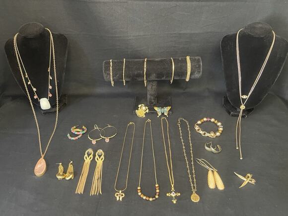 Unbranded Jewelry - Vintage To Now Gold tone Jewelry Lot Necklace Bracelet Earrings Brooch